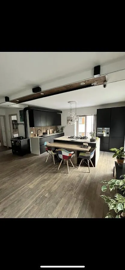 Luce Private Deluxe Apartment Near The Station Tirano